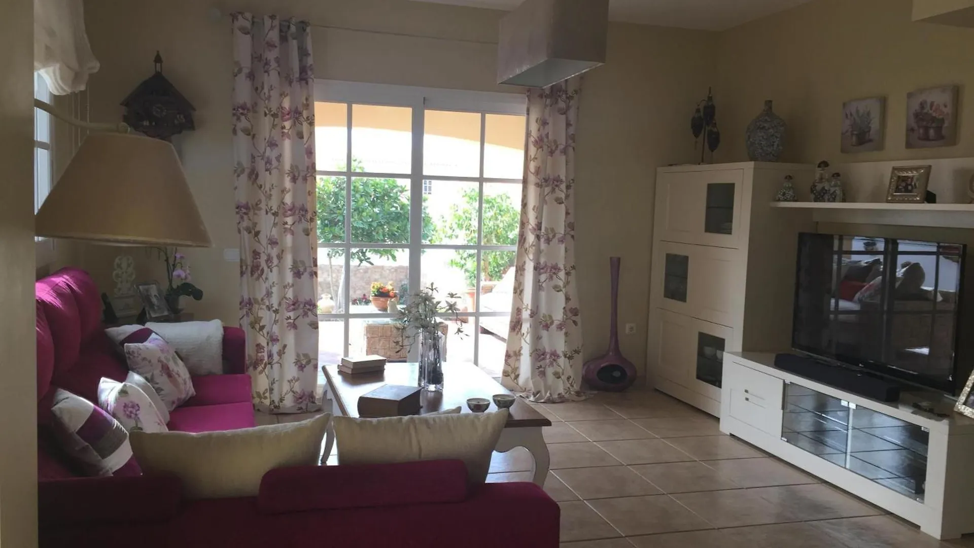 Semesterbostad Casa Paraiso Villa Mit Ueberdachter Terrasse Caleta De Fuste Spanien